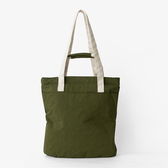 Stylish Green and Cream Tote Bag - Picture 2 of 4